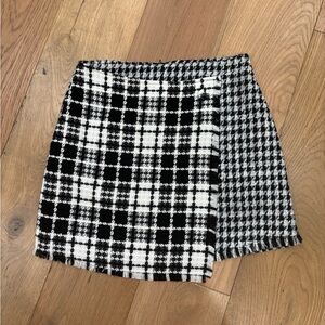 Gianni Bini Black & White Tweed Skirt